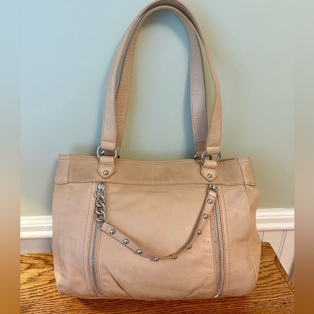 B. Makowsky Tan Leather Shoulder Bag